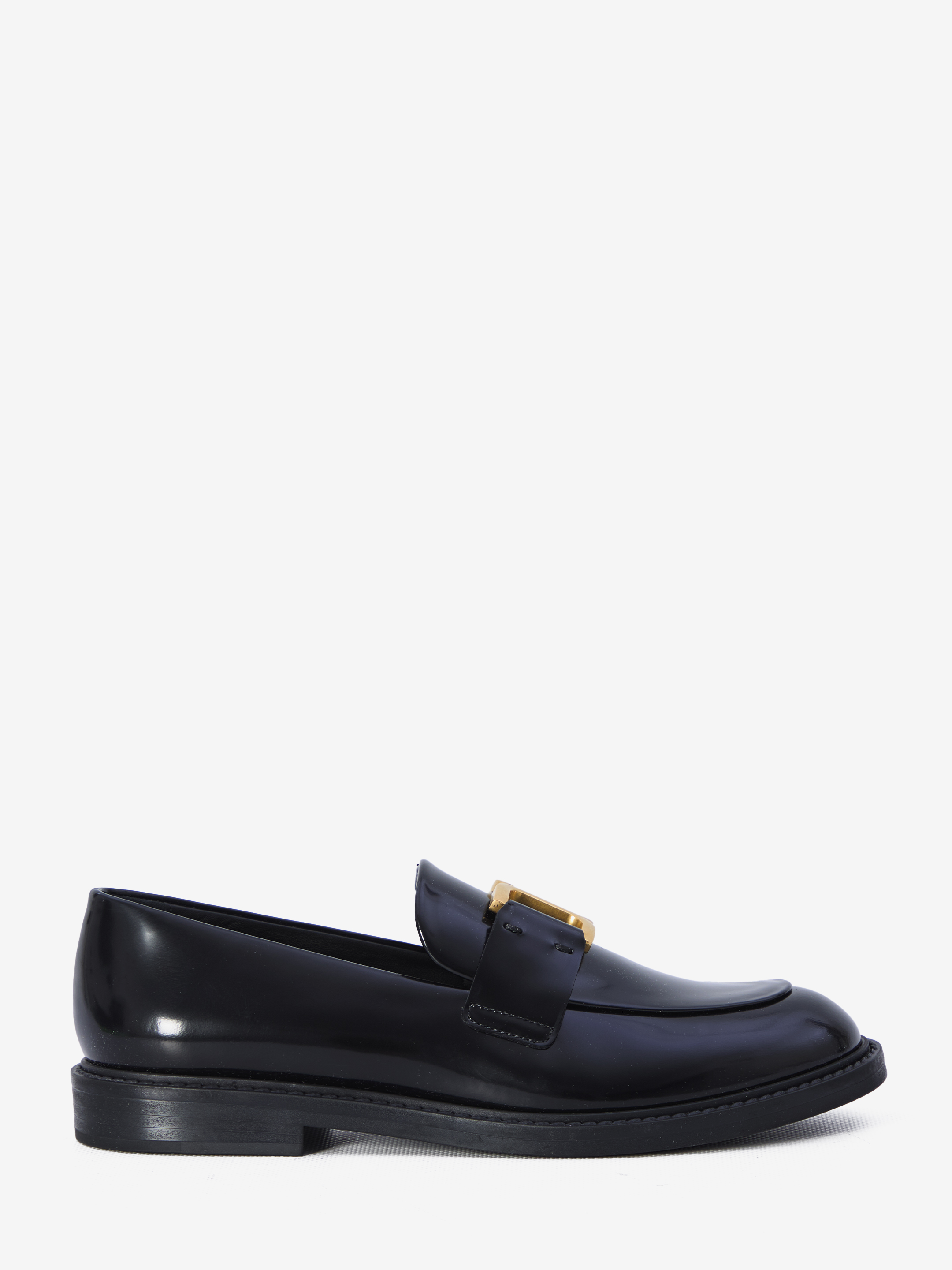 Shop Chloé Marcie Loafers In Black