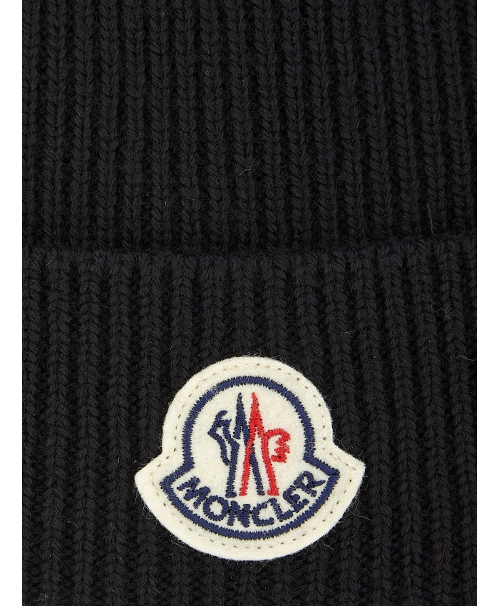 MONCLER - Wool beanie with logo