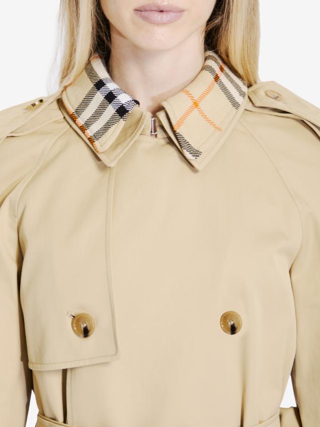 BURBERRY - Raincoat with Check collar